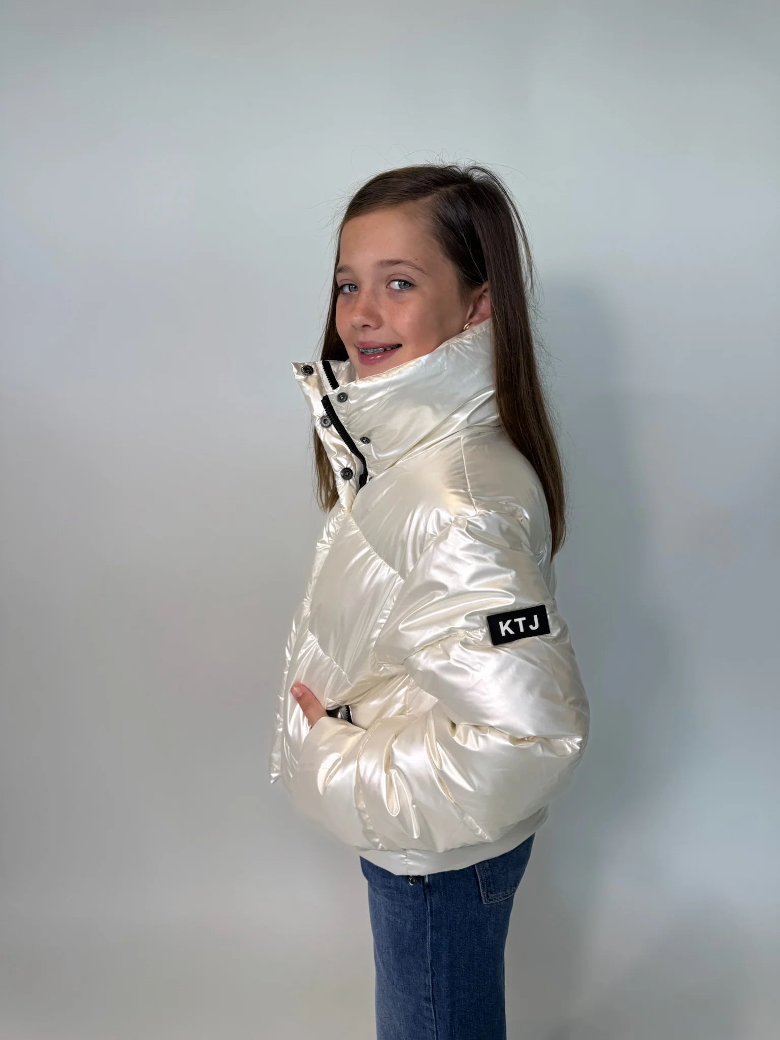 Katie J | Jennifer Jacket | Model | Side | Vagabond | Apparel | Boutique