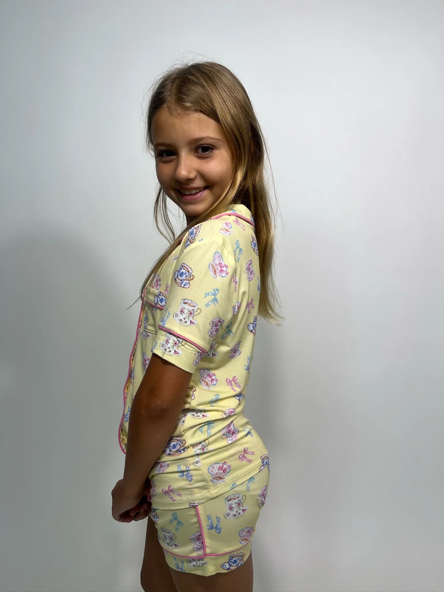 Katie J | Lynn Lounge Set | Teacup | Side | Vagabond | Apparel | Boutique