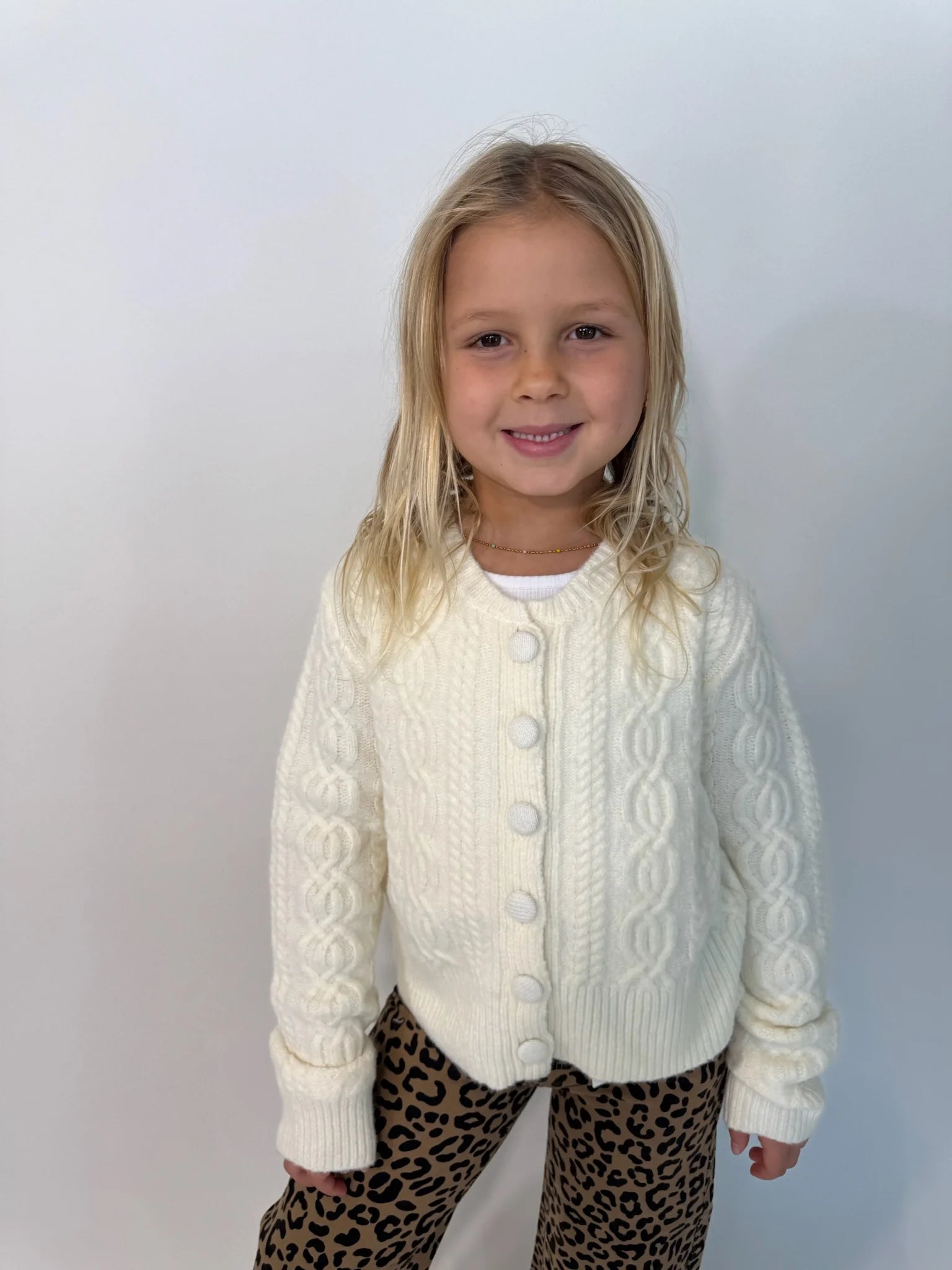 Katie J | Remi Cardigan | Model | Front | Vagabond | Apparel | Boutique