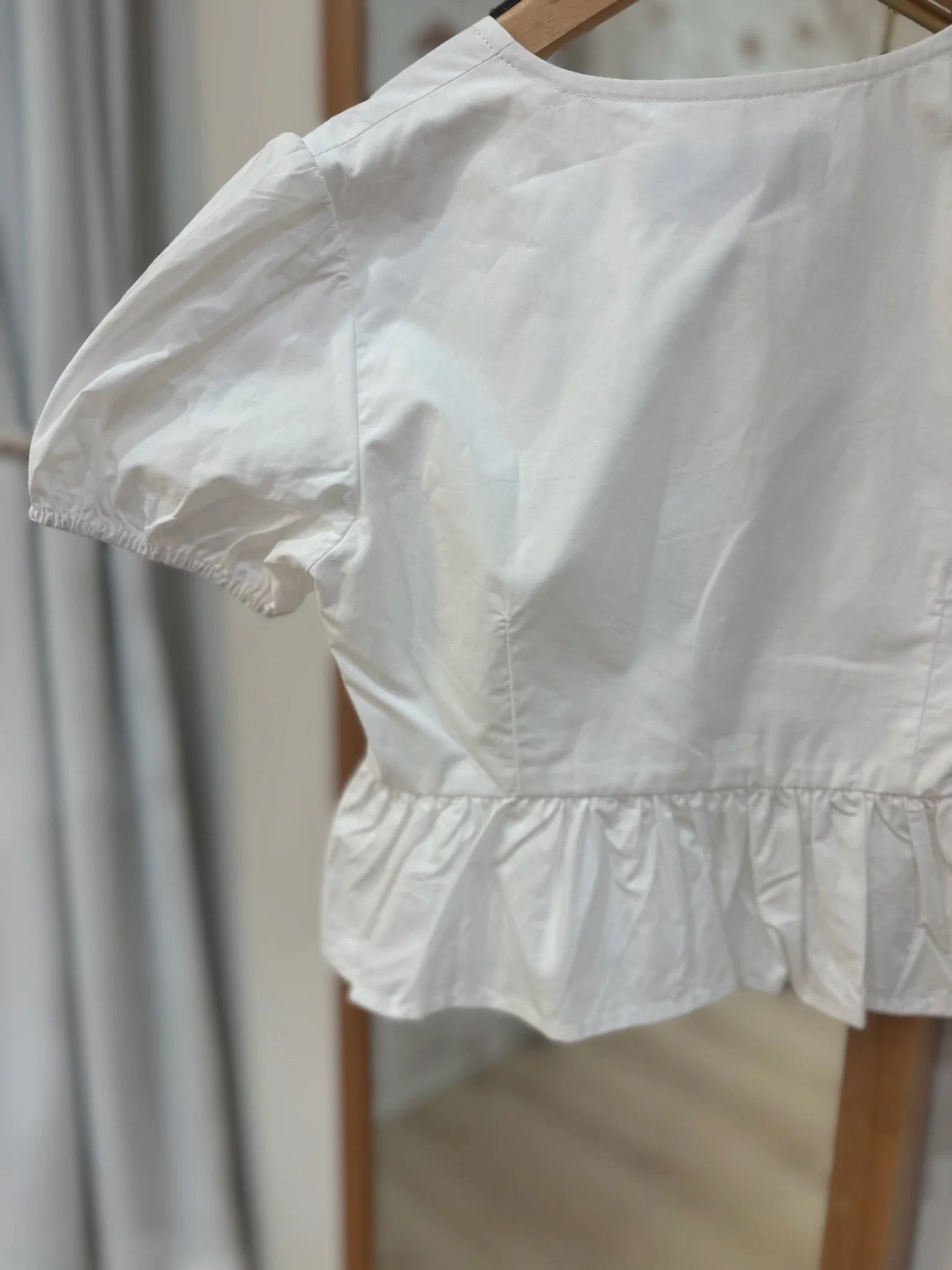 Katie J | Wells Top | Back | Vagabond | Apparel | Boutique