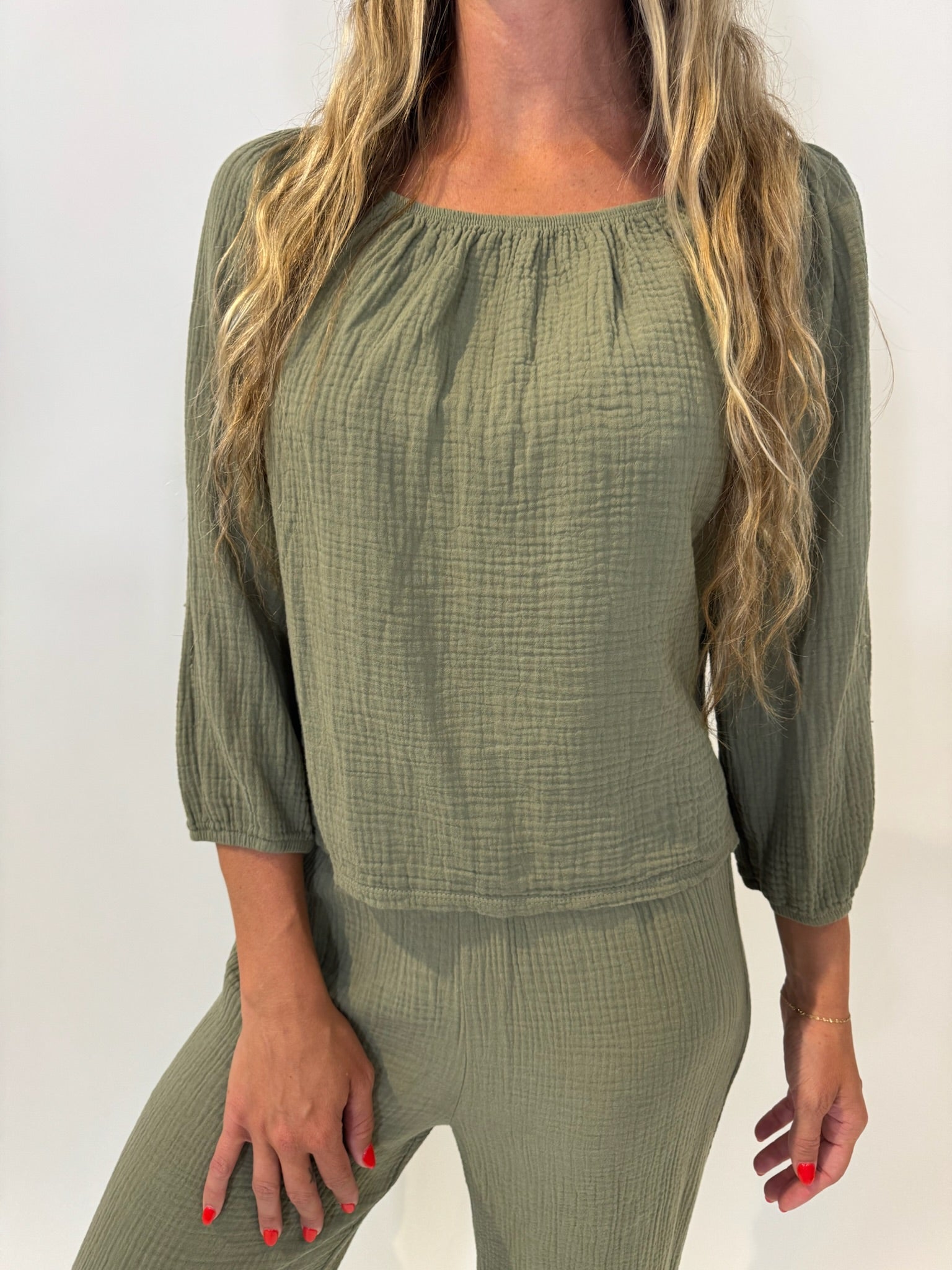LA Made | Monet Off Shoulder Gauze Top | Vagabond | Apparel | Boutique