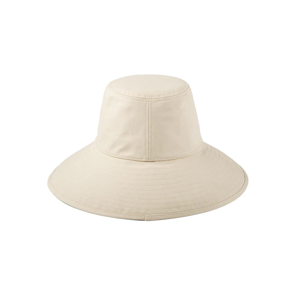 Lack of Color | Holiday Bucket | Stock | Back | Vagabond | Apparel | Boutique
