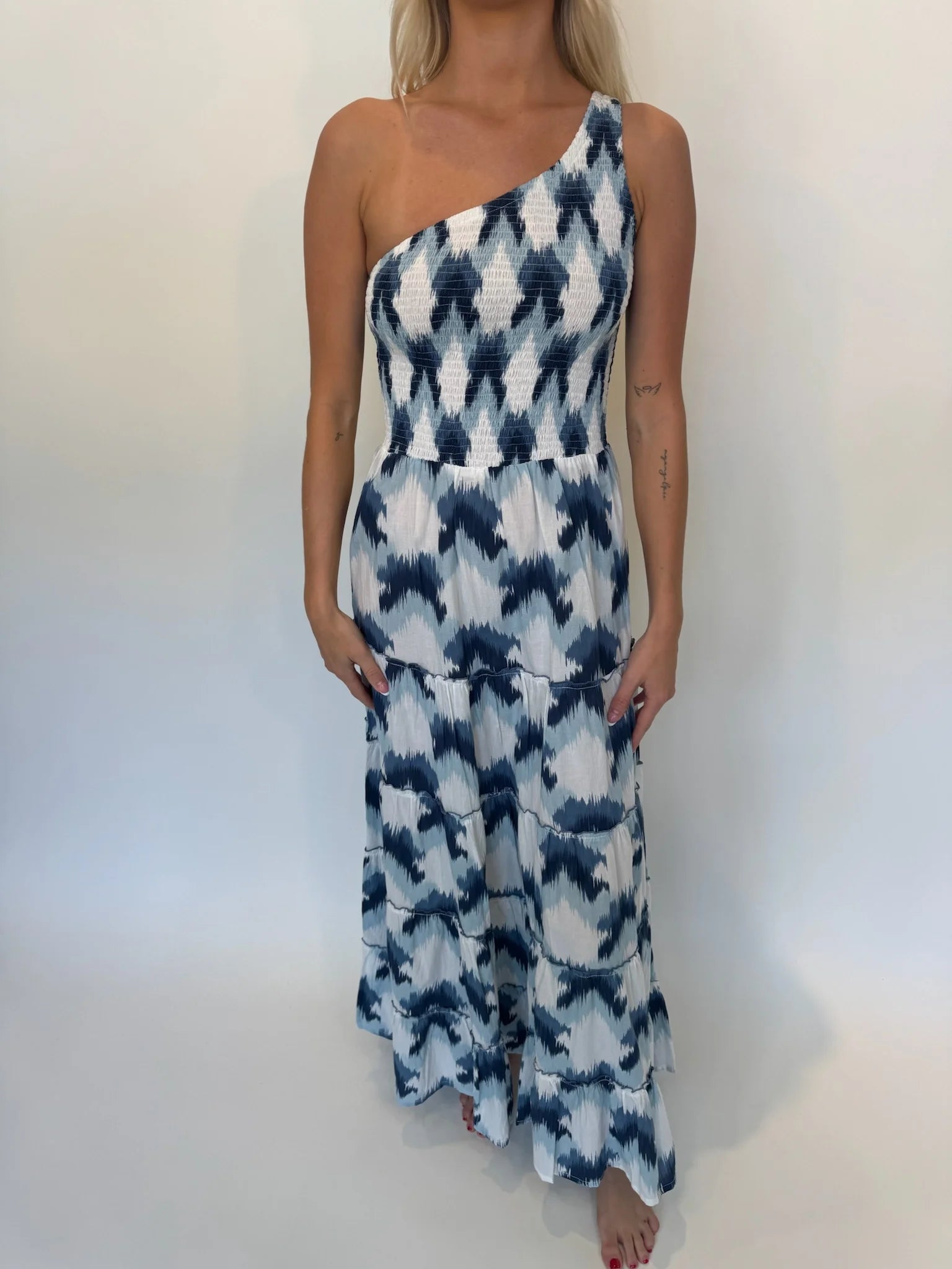 Phie | Brushed Cotton One Shoulder Dress | Close | Vagabond | Apparel | Boutique