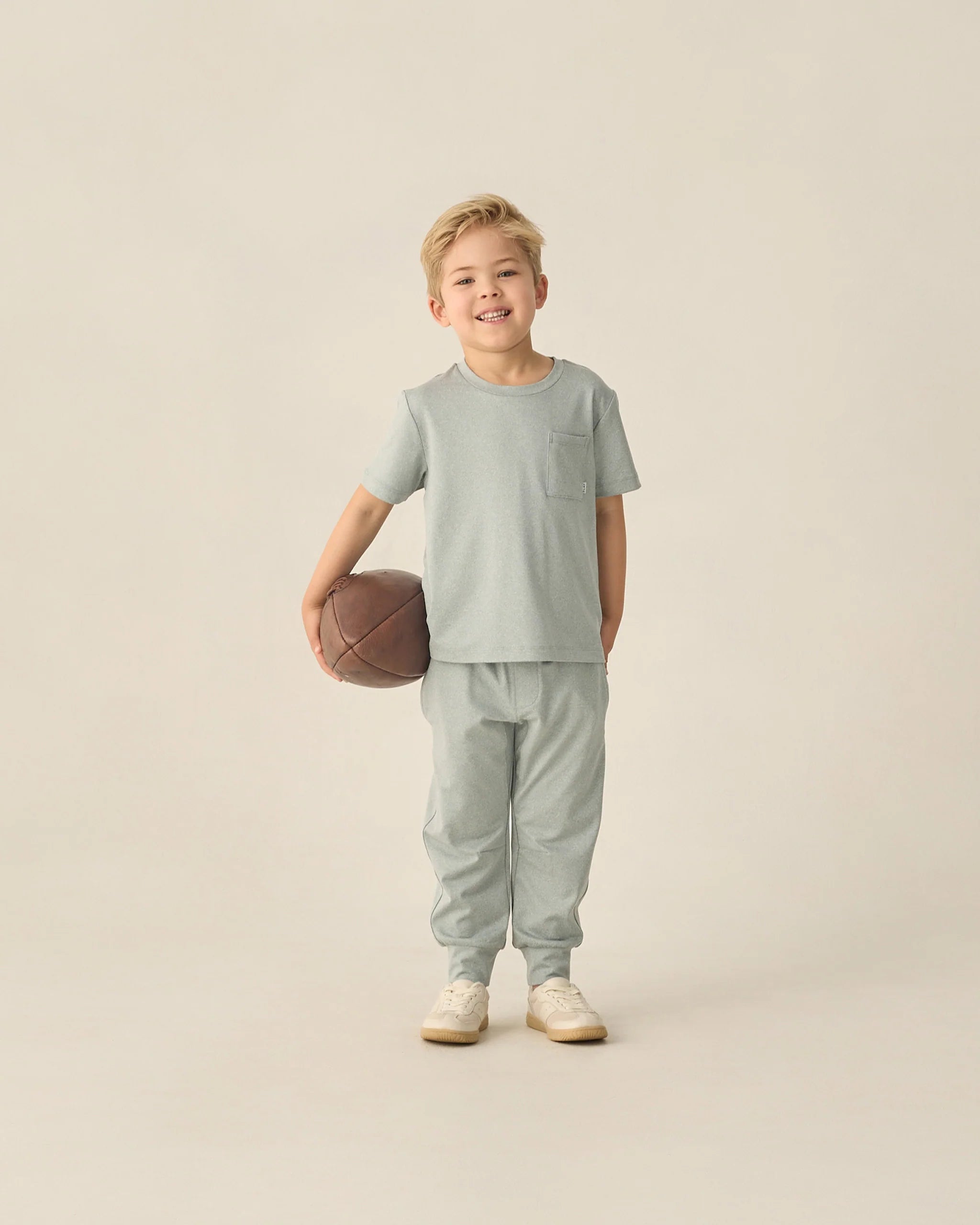 Rylee & Cru | Cove Essential Pocket Tee Sea Green | Model | Vagabond | Apparel | Boutique