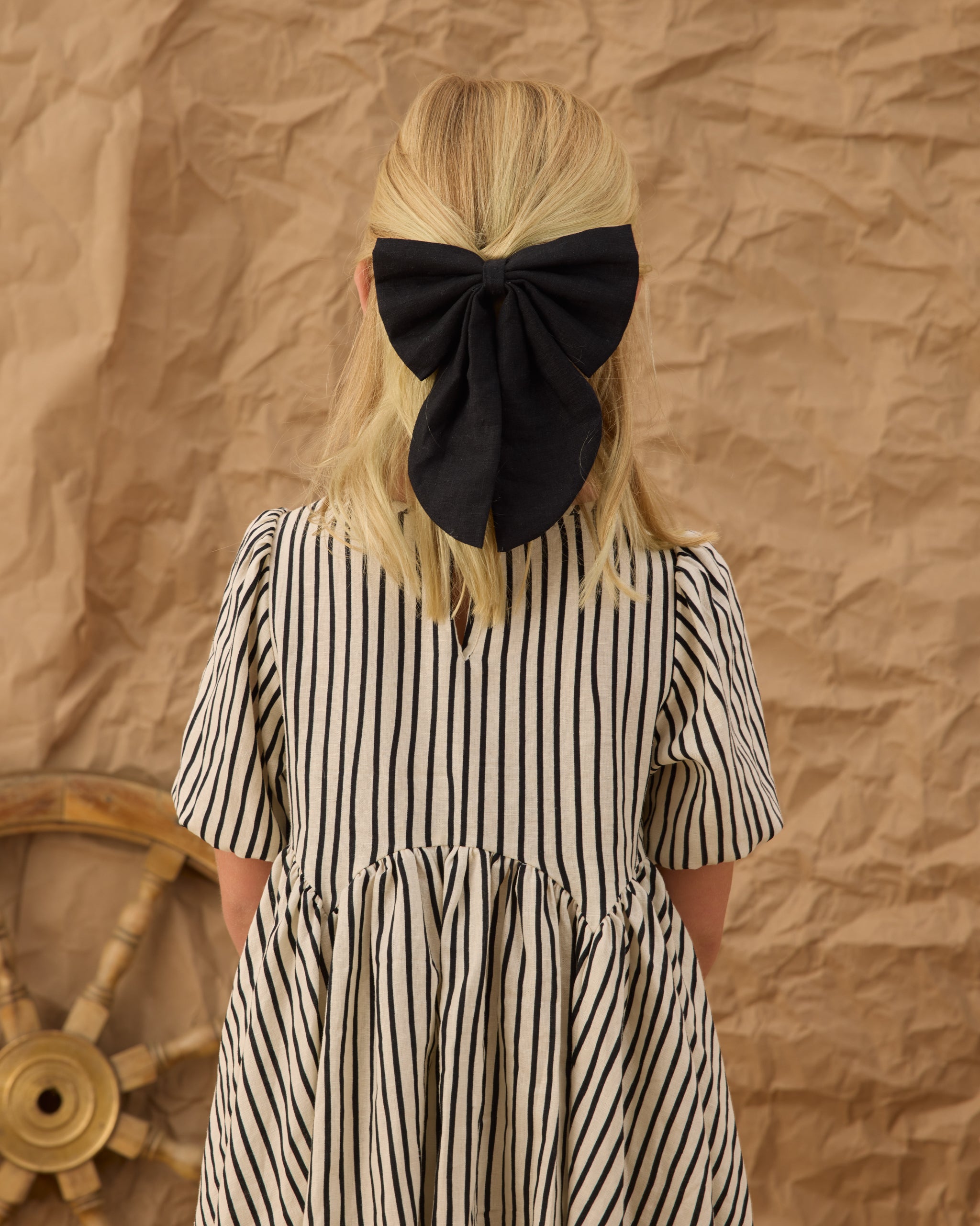 Rylee & Cru | Oversized Bow Black | Vagabond | Apparel | Boutique