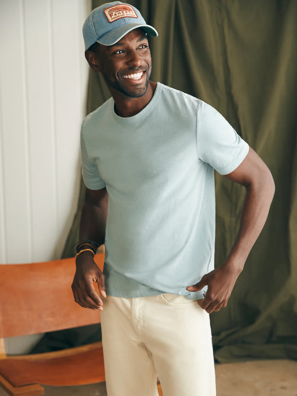 Faherty Mens Sunwashed Tee | Vagabond Apparel Boutique