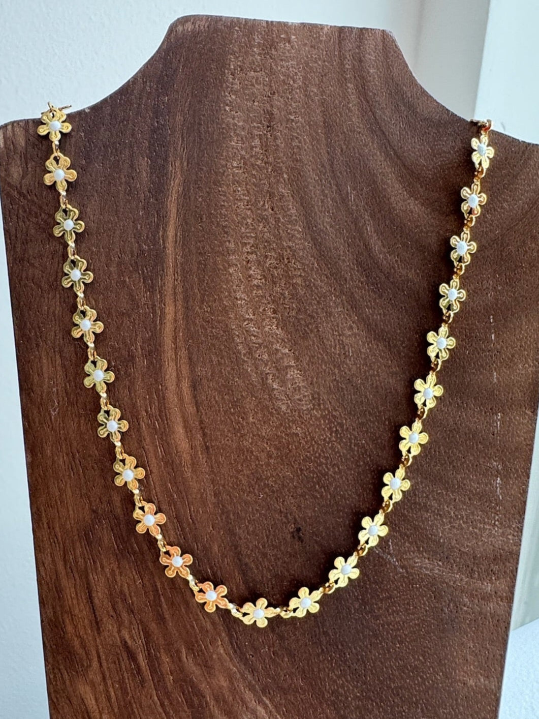 Salty Calli Bloom Choker | Vagabond Apparel Boutique