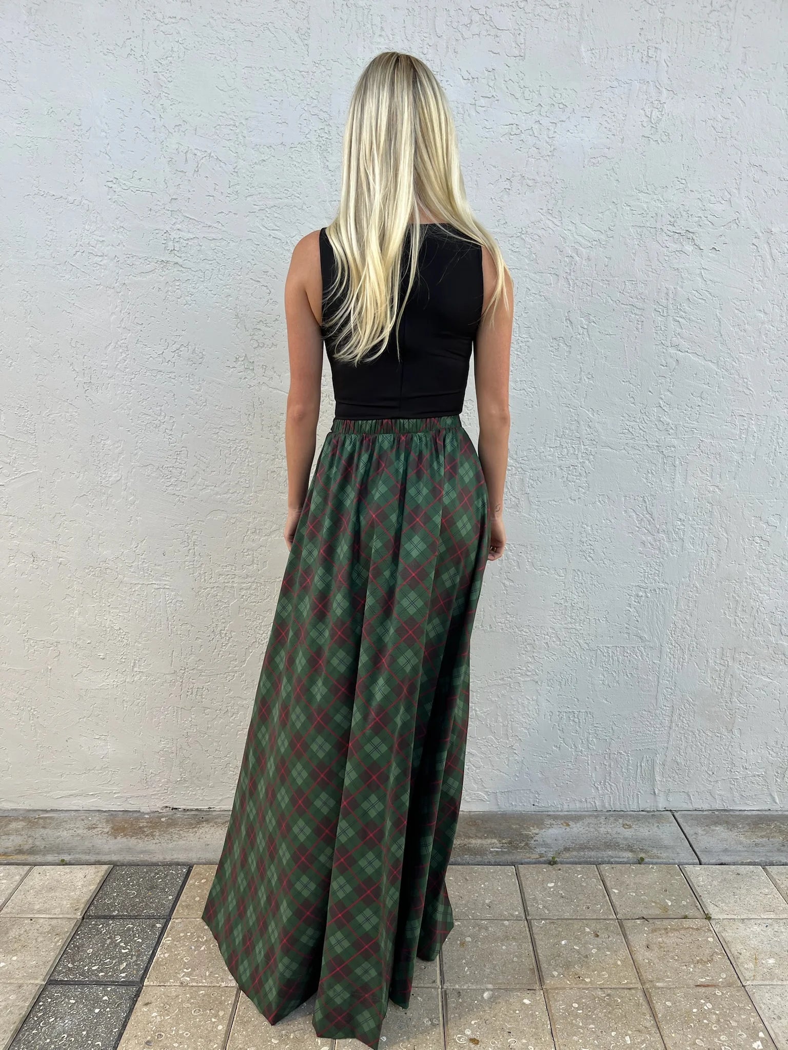 Show Me Your Mumu | Monroe Maxi Skirt | Model | Back | Vagabond | Apparel | Boutique