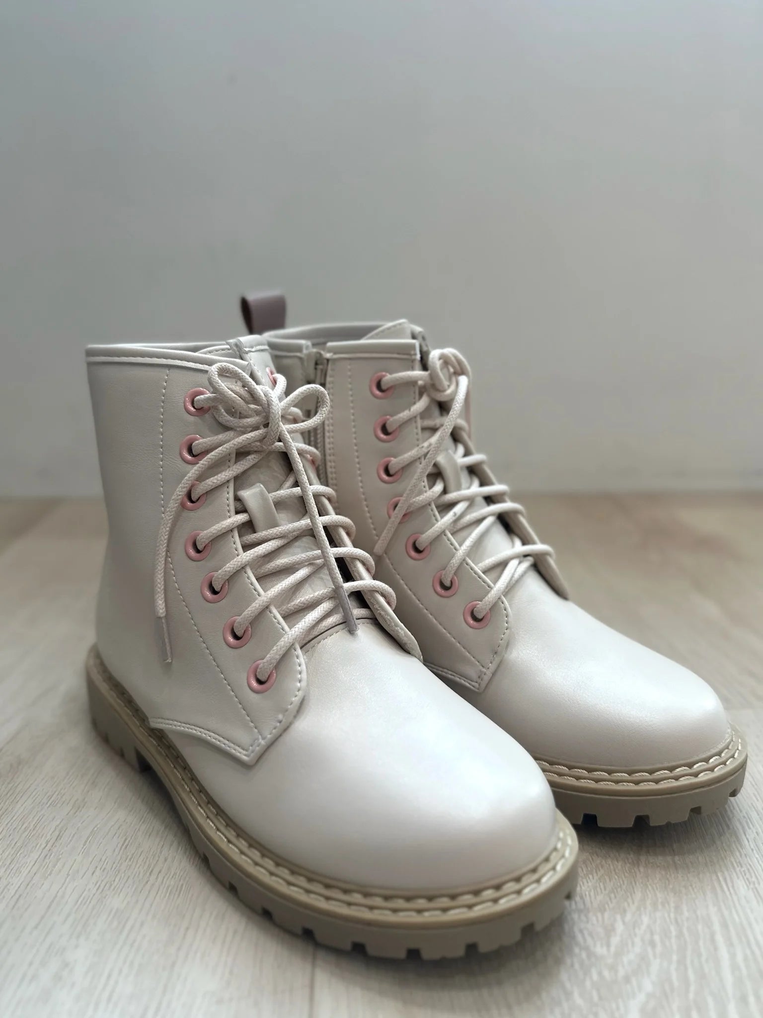 Shu Shop | Kid | Zora Mini Boot | Side | Vagabond | Apparel | Boutique