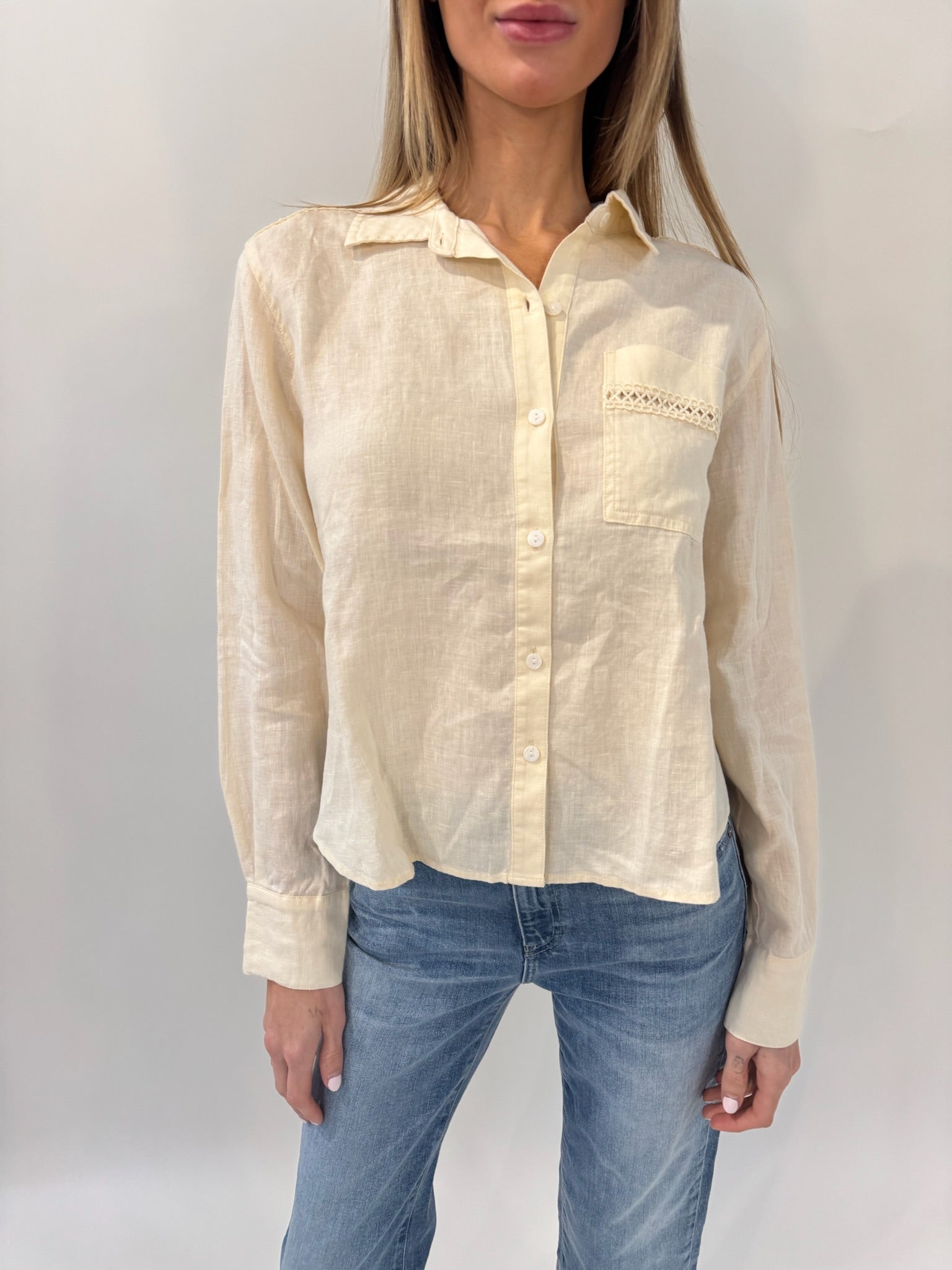Splendid | Stella Linen Trim Button Down | Vagabond | Apparel | Boutique
