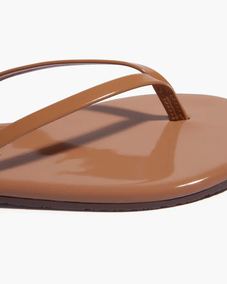 Tkees | Foundations Gloss | Cocobutter | Close | Vagabond | Apparel | Boutique