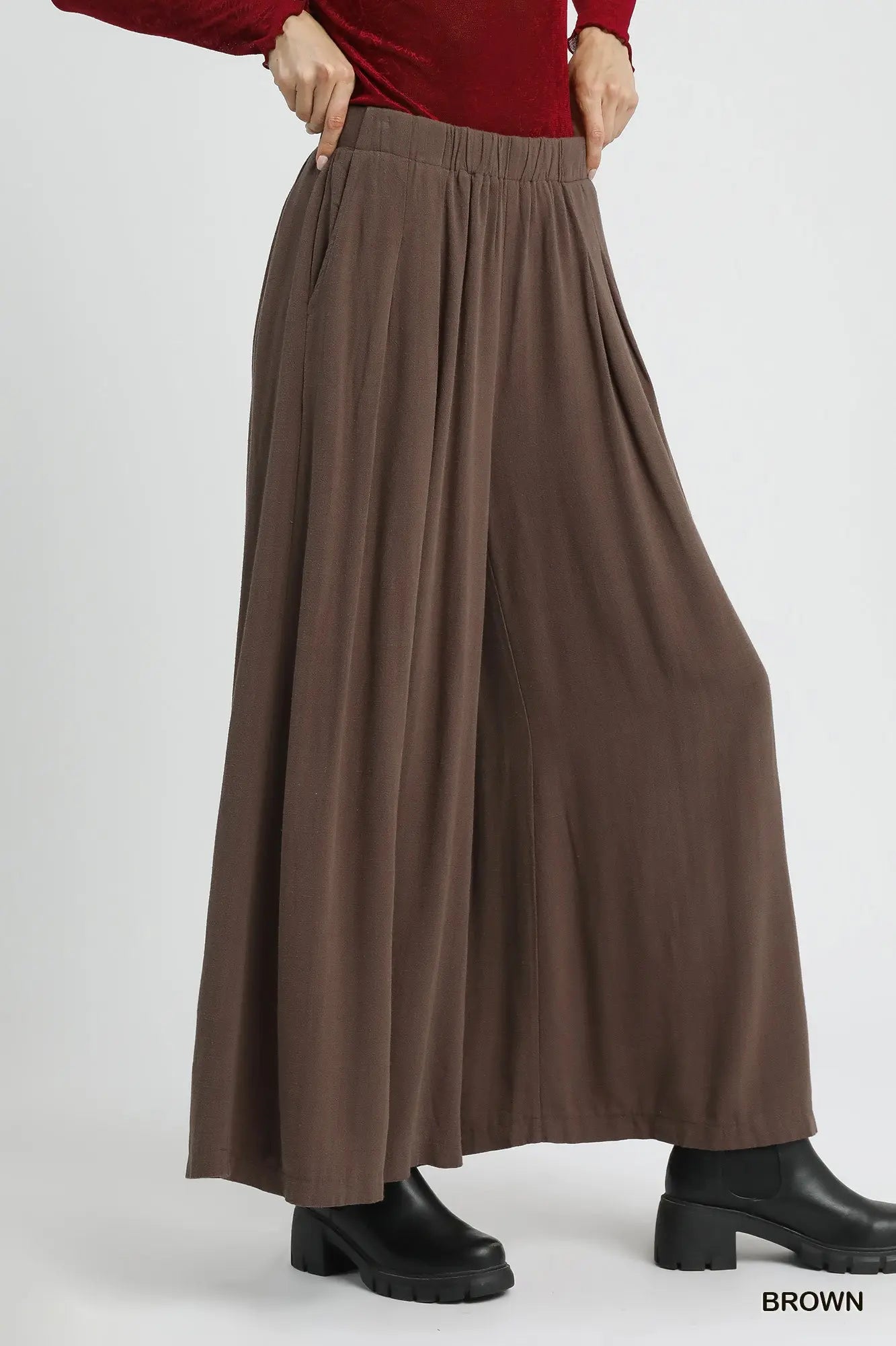 Umgee | Linen High-Waisted Wide Leg Palazzo Pants | Side | Vagabond | Apparel | Boutique