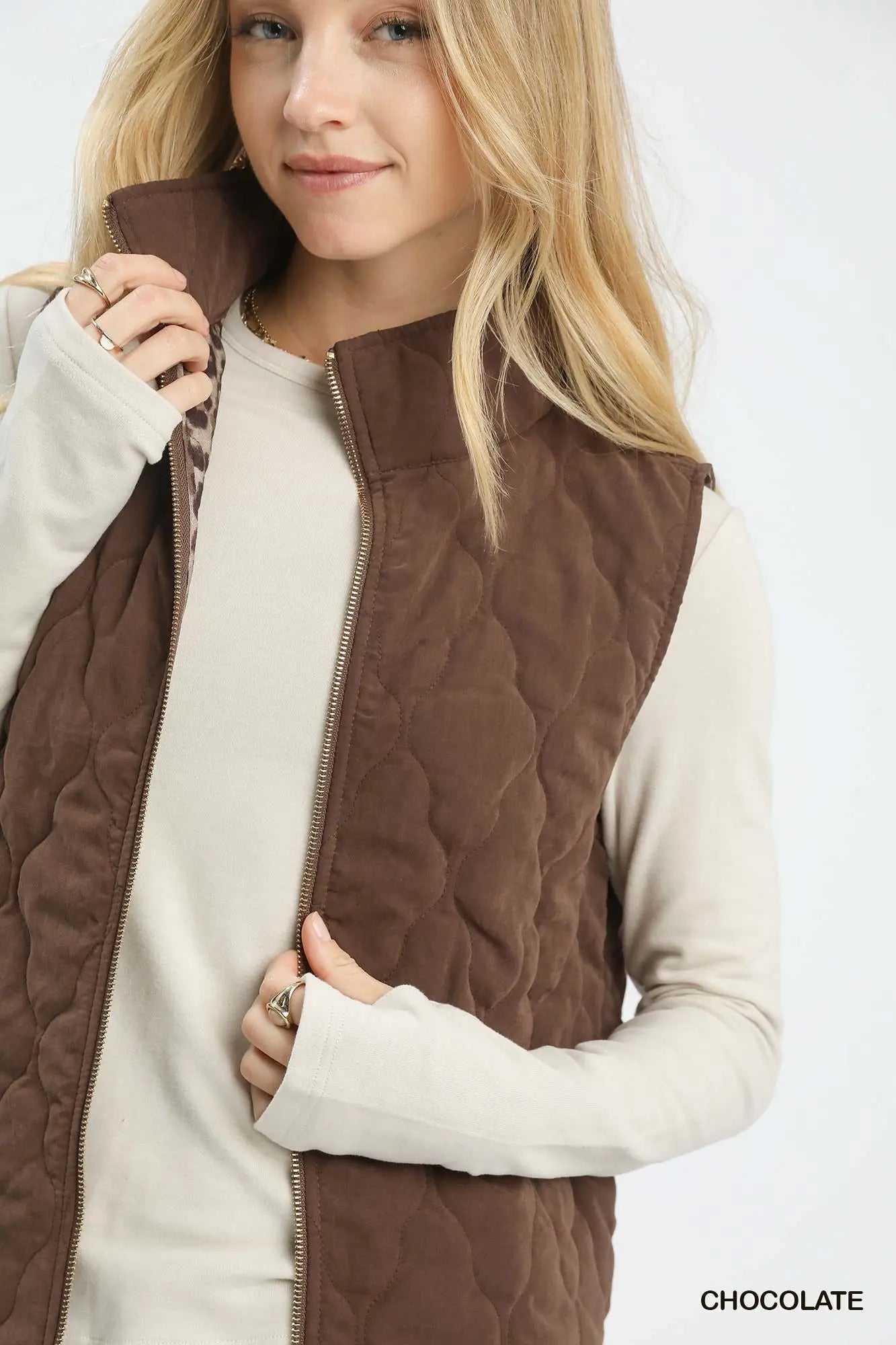 Umgee | Quilted Zip Up Vest | Close | Vagabond | Apparel | Boutique