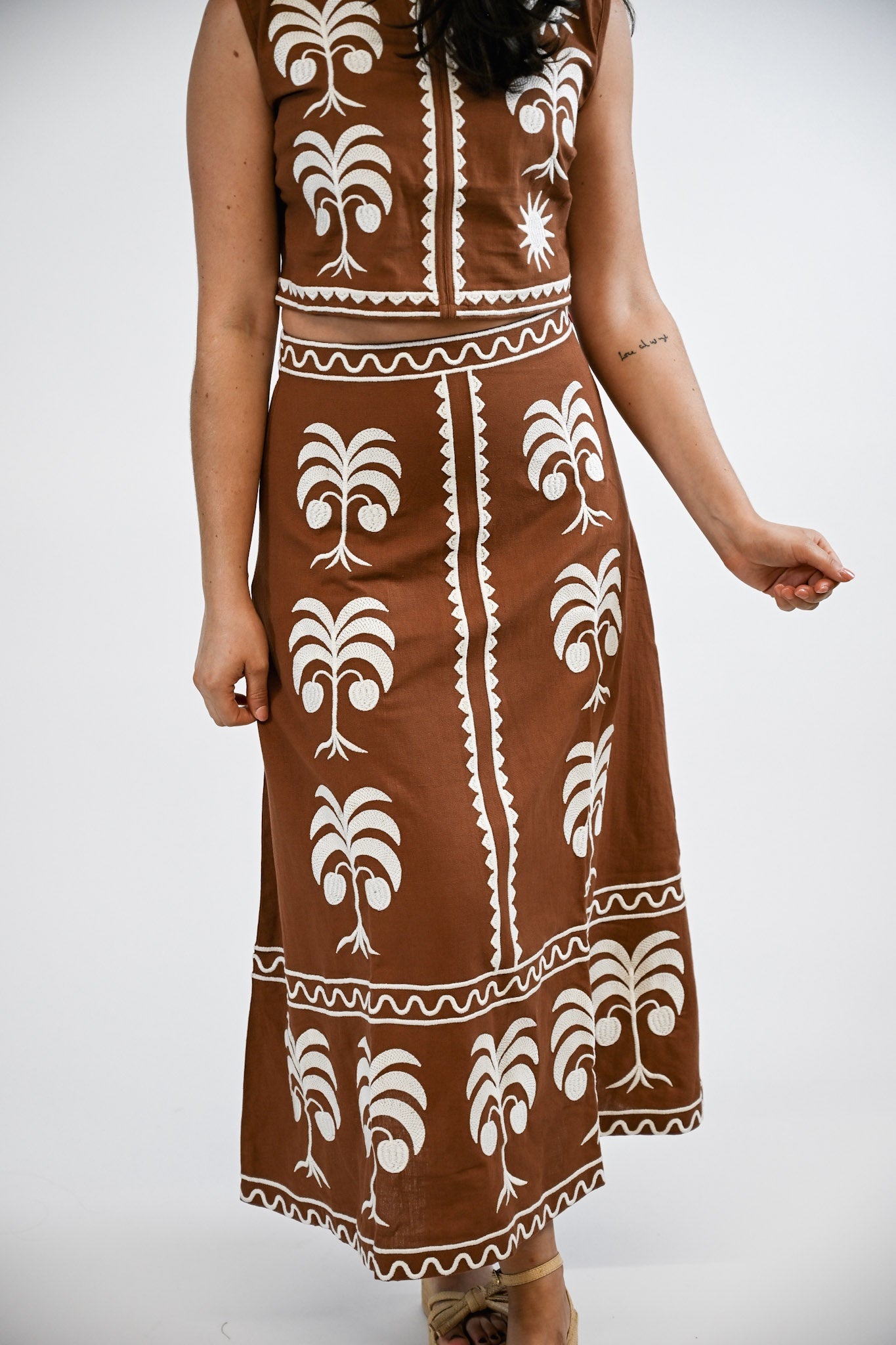 Victoria Dunn | Maura Maxi Skirt | Vagabond | Apparel | Boutique
