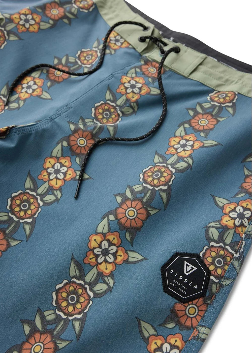 Vissla | Boy Ink Lines 17" Boardshort | Close | Vagabond | Apparel | Boutique