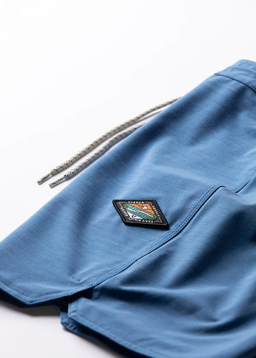 Vissla | Solid Sets 18.5" Boardshorts | Close | Vagabond | Apparel | Boutique