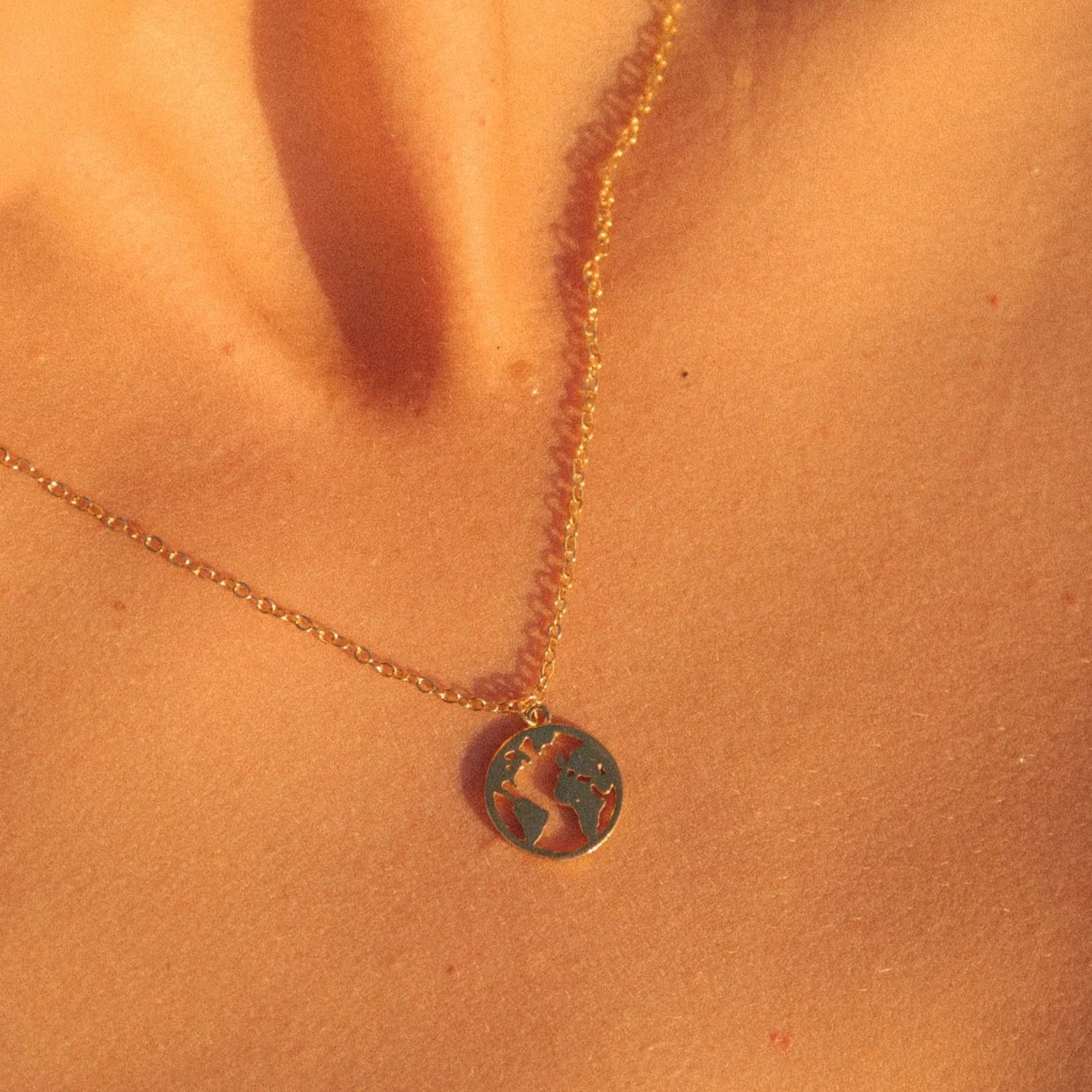Voyage | Classic Globe Necklace | Vagabond | Apparel | Boutique