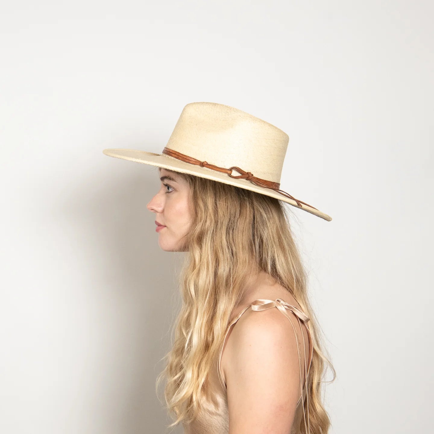 Wyeth | Natalia | Side | Vagabond | Apparel | Boutique