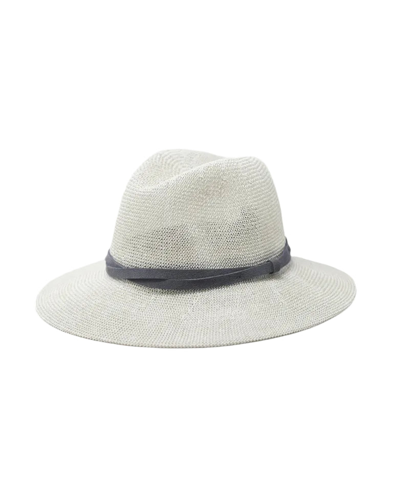 Wyeth | Sedona | Light Grey | Model | Vagabond | Apparel | Boutique