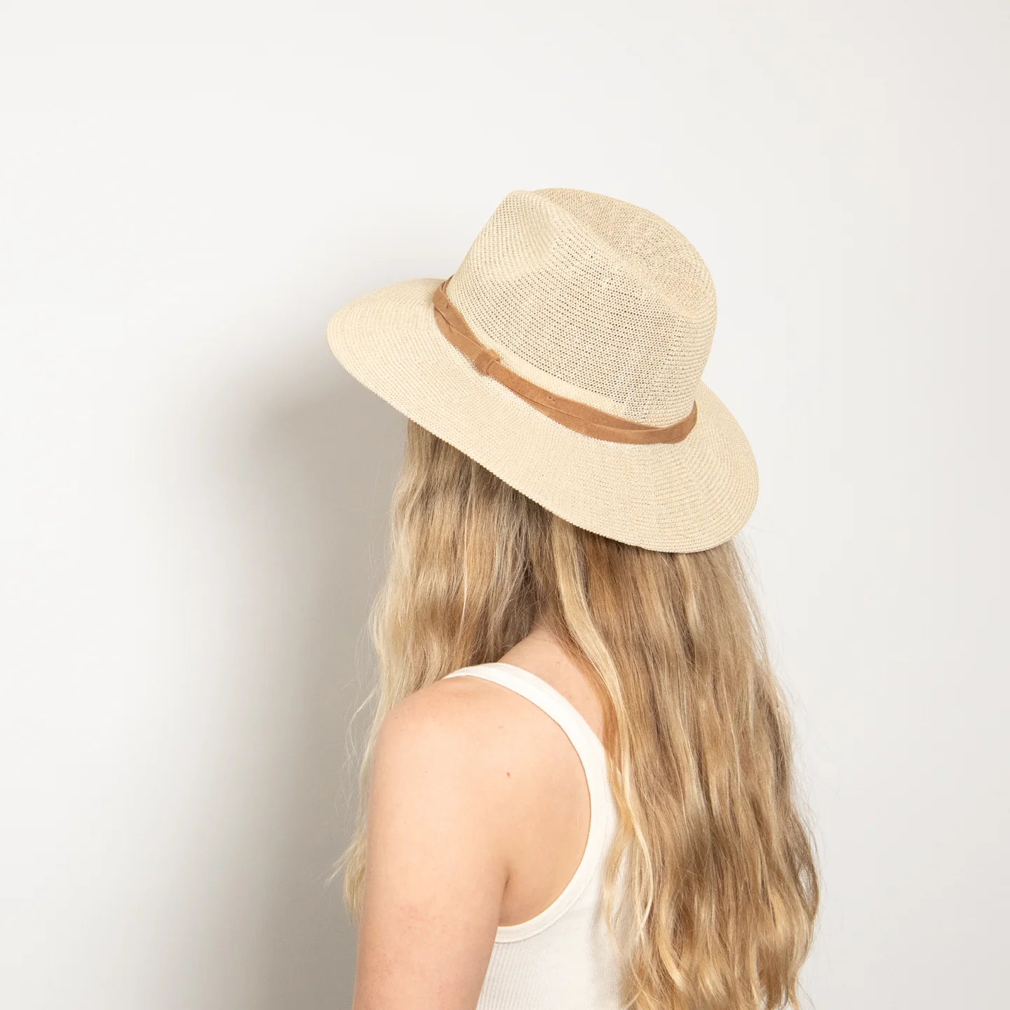 Wyeth | Sedona | Natural | Back | Model | Vagabond | Apparel | Boutique