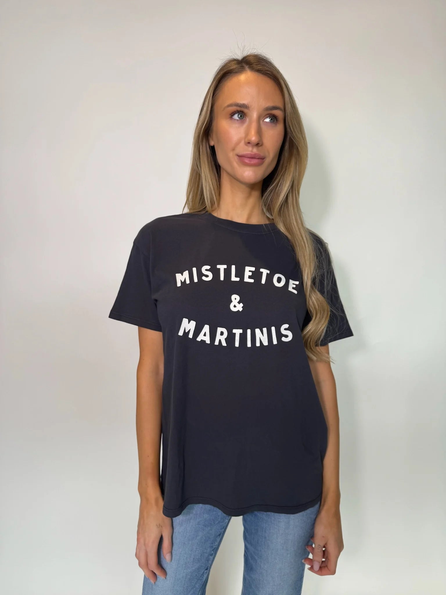 Z Supply | Mistletoe Boyfriend Tee | Front | Vagabond | Apparel | Boutique