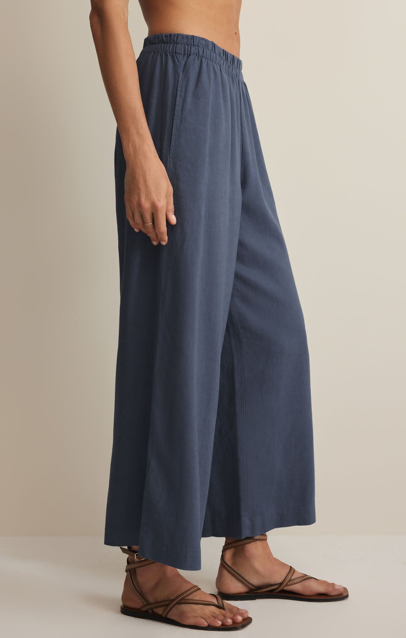 Z Supply | Scout Linen Pant | Side | Vintage Indigo | Vagabond | Apparel | Boutique