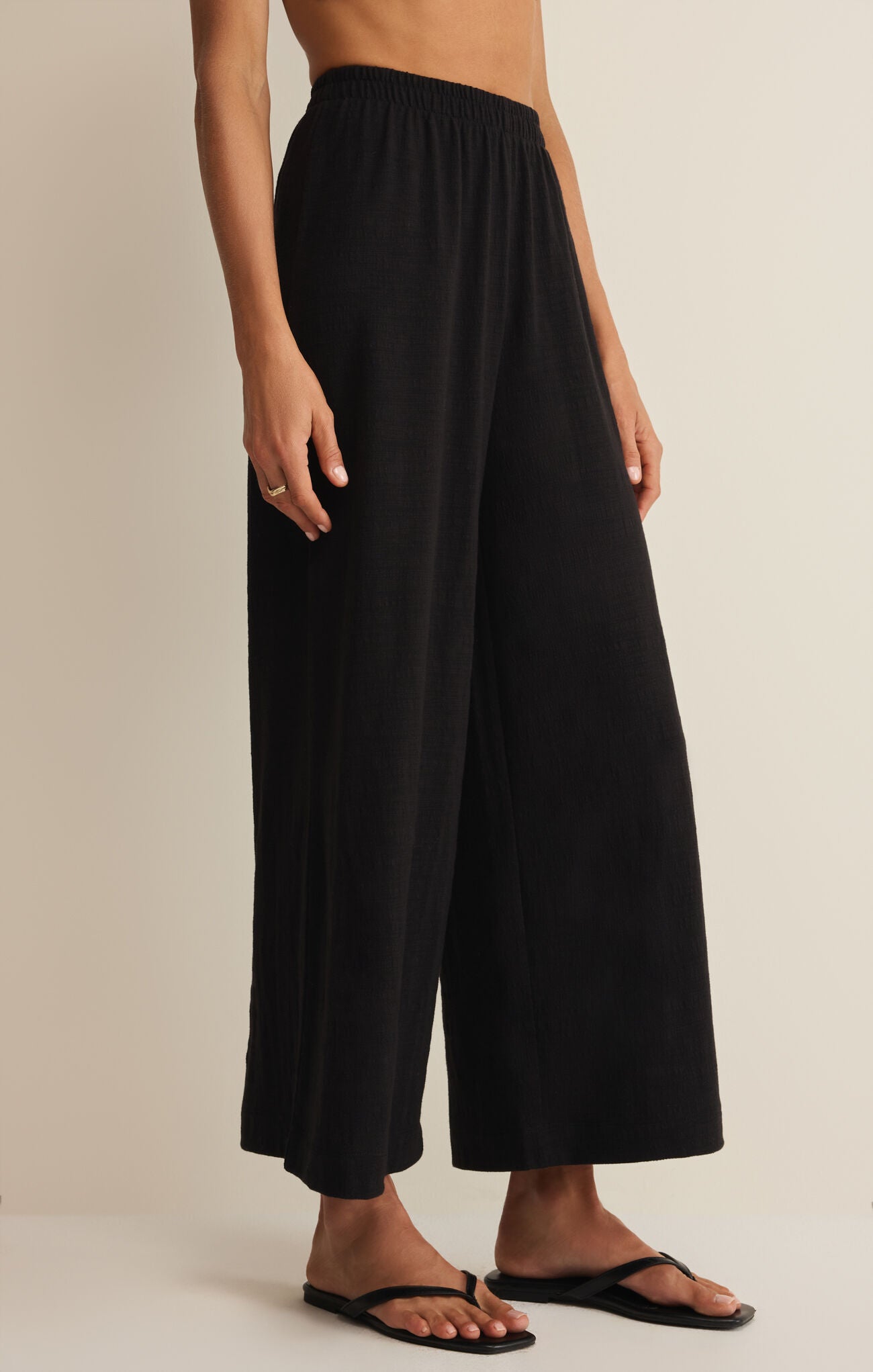 Z Supply | Scout Textured Slub Pant | Side | Vagabond | Apparel | Boutique