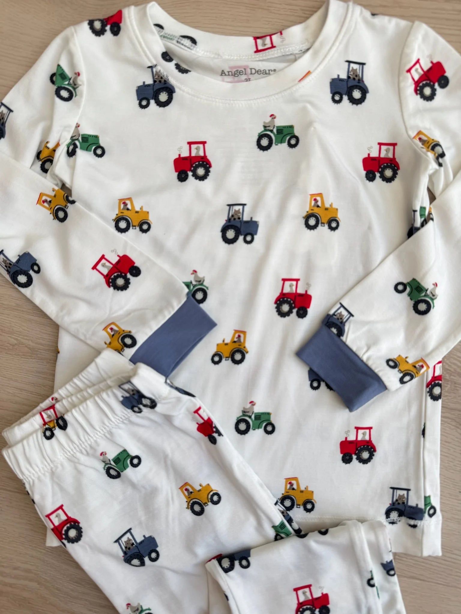 Angel Dear | Mini Tractors L/S Loungewear Set | Flat | Vagabond | Apparel | Boutique