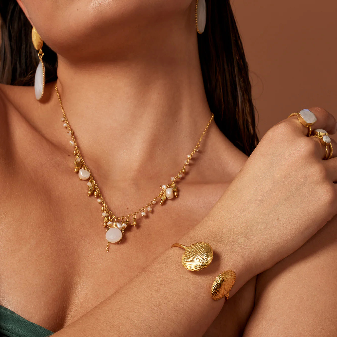 Ashiana London | Ariel Shell Bangle | Gold | Vagabond | Apparel | Boutique