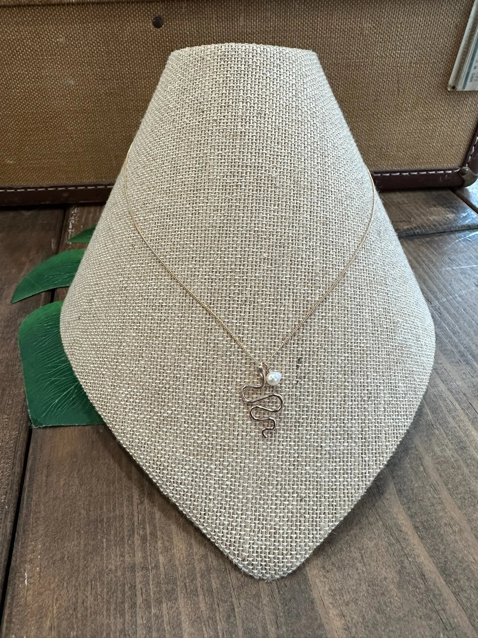 Beachybeads | Snake Necklace | Gold | Vagabond | Apparel | Boutique