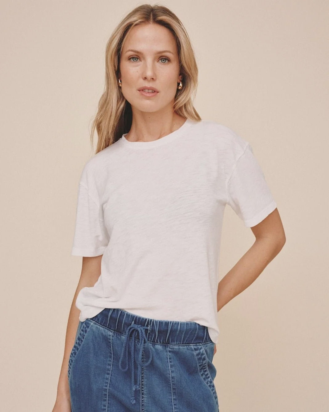 Bella Dahl | Relaxed Crew Neck Tee | Vagabond | Apparel | Boutique