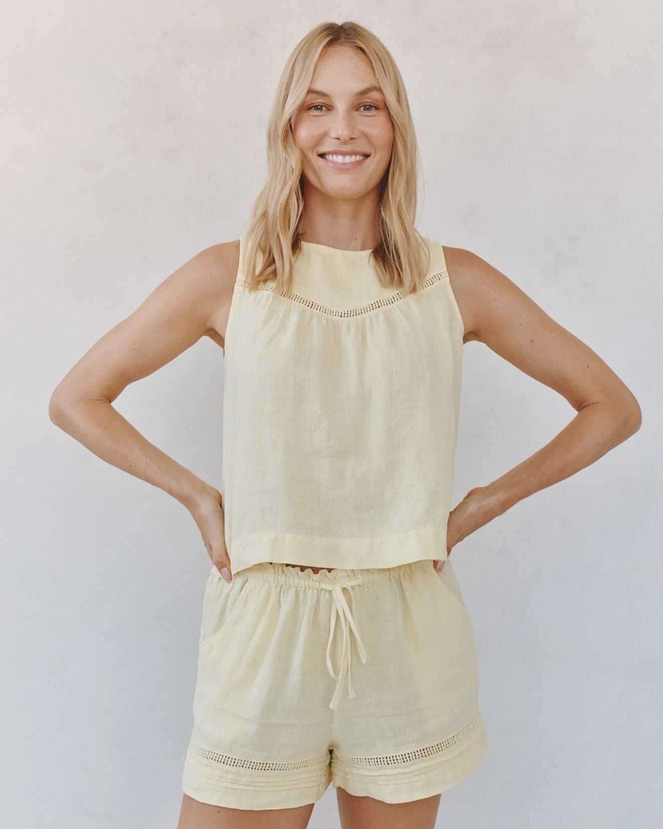 Bella Dahl | Sleeveless Trimmed Yoke Seam Top | Vagabond | Apparel | Boutique