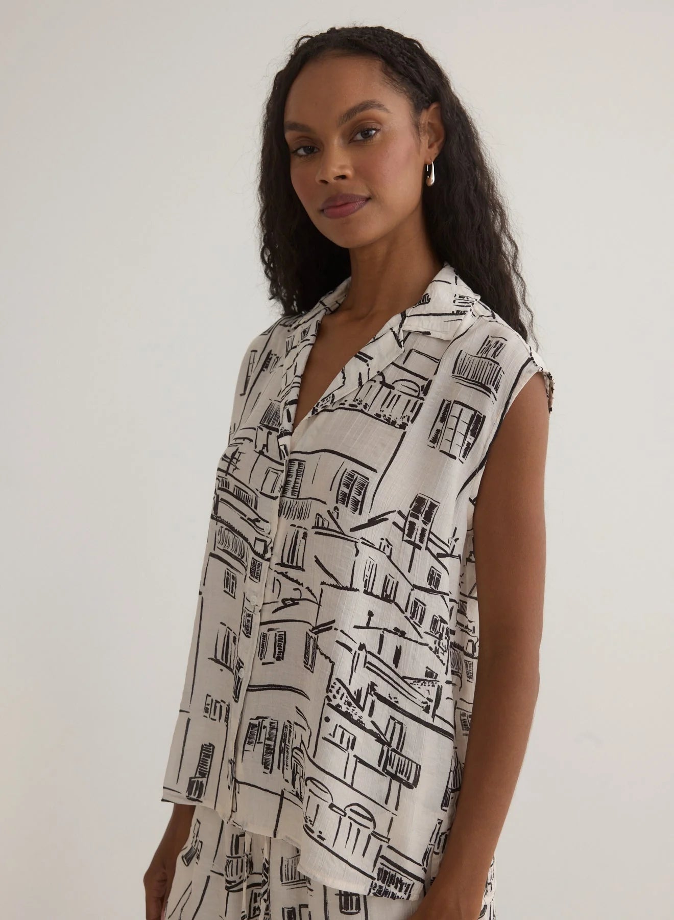 Bella | Dahl | Capri | Collar | Cap | Sleeve | Top | Vagabond | Apparel | Boutique