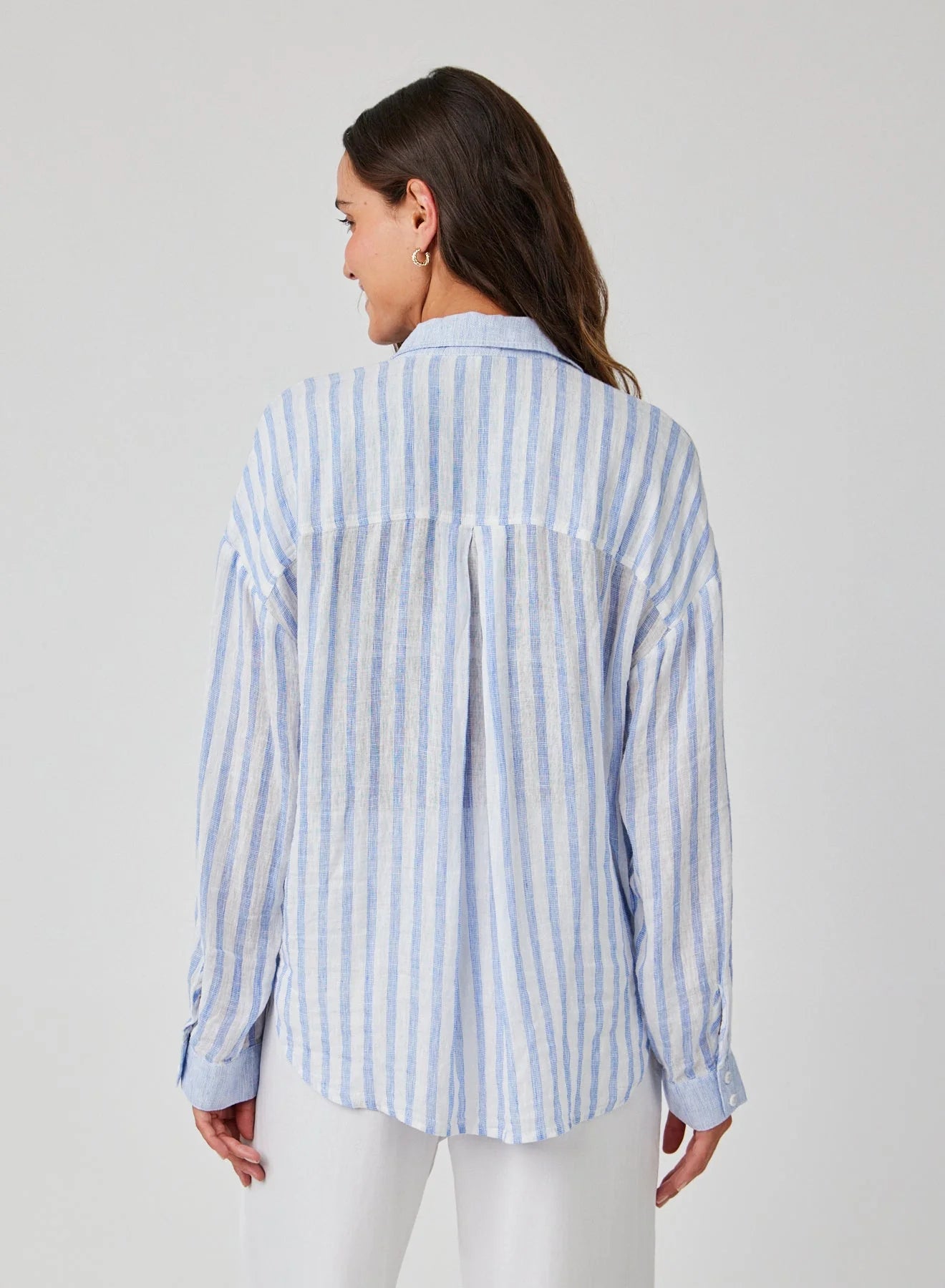 Bella Dahl Contrast Pocket Boyfriend Shirt | Vagabond Apparel Boutique