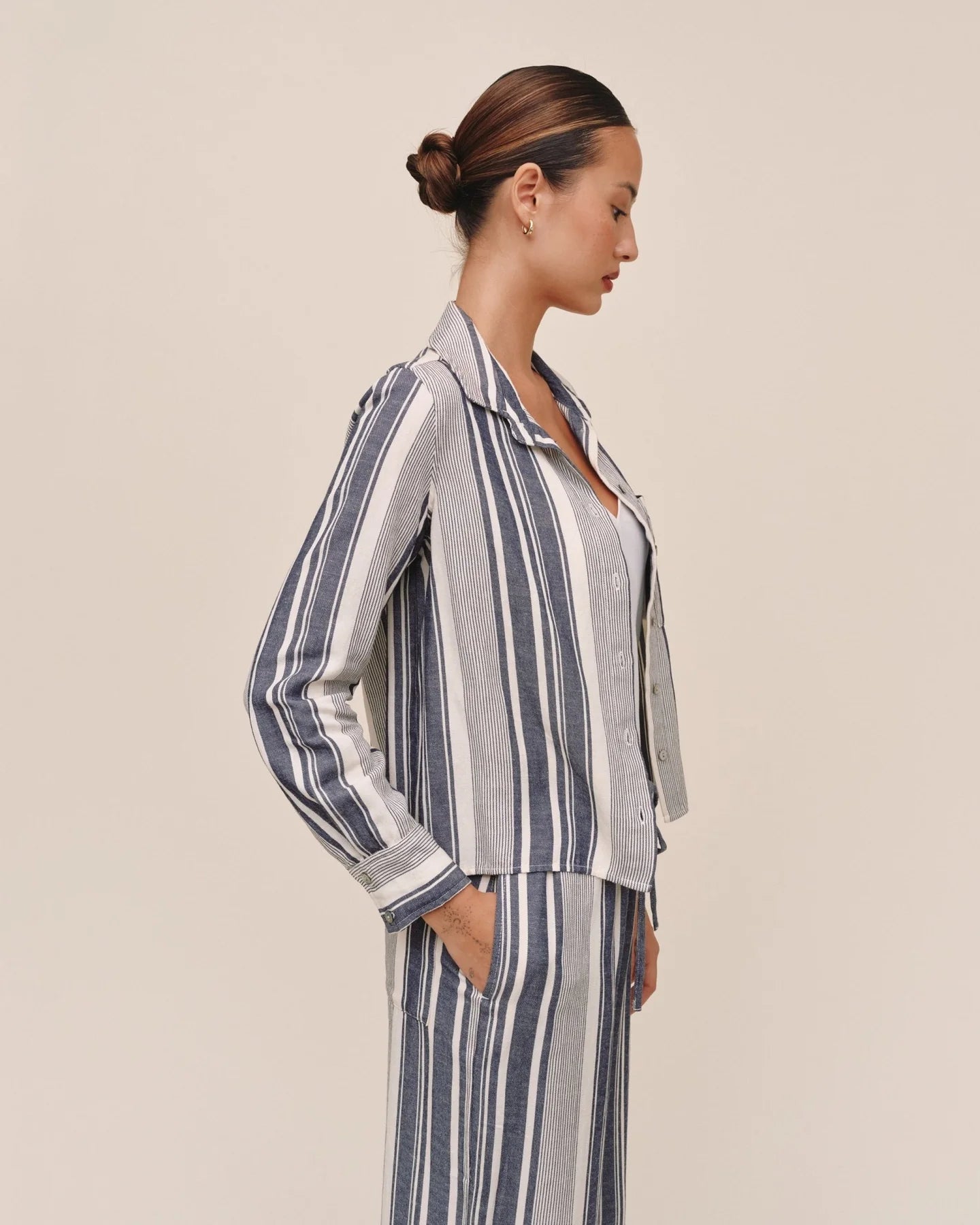 Bella Dahl | Long Sleeve Crop Pocket Shirt | Vagabond | Apparel | Boutique