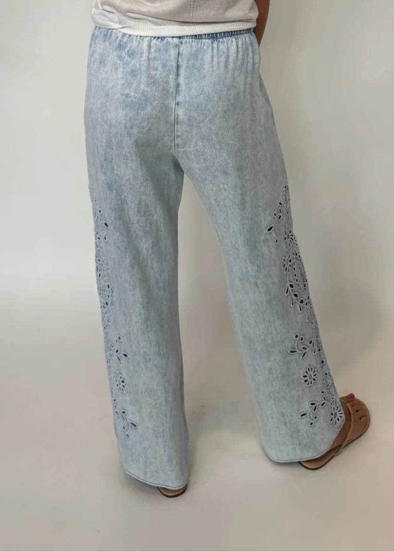 Bella Dahl | Side Embroidered Beach Pant | Vagabond | Apparel | Boutique