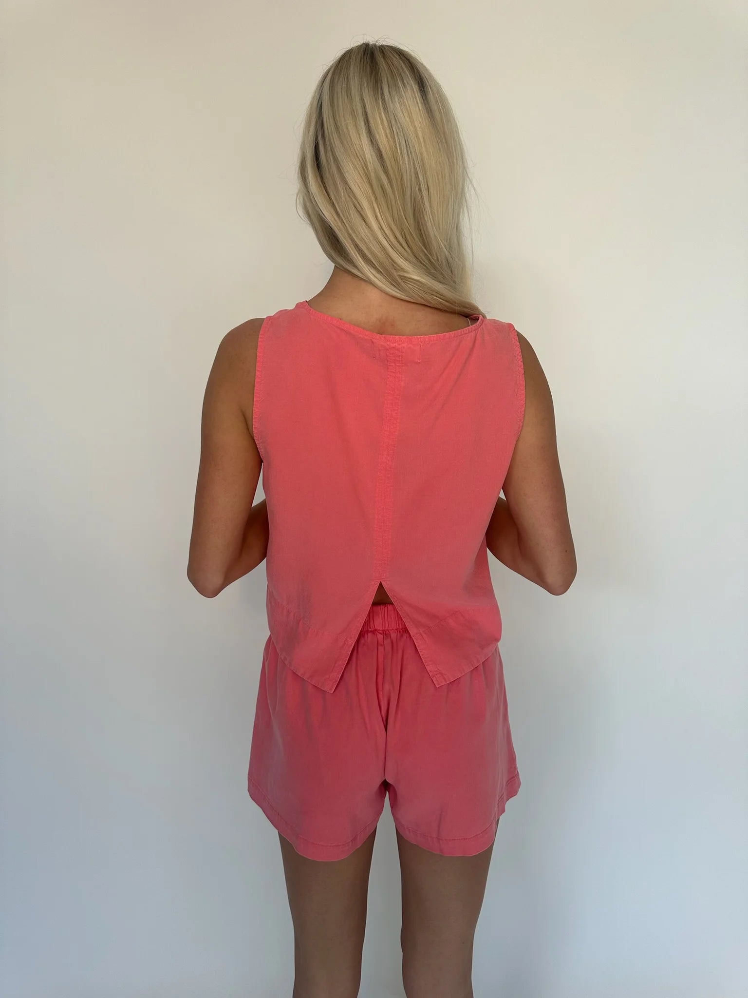 Bella Dahl | Sleeveless Boat Neck Split Back | Wild Coral | Vagabond | Apparel | Boutique