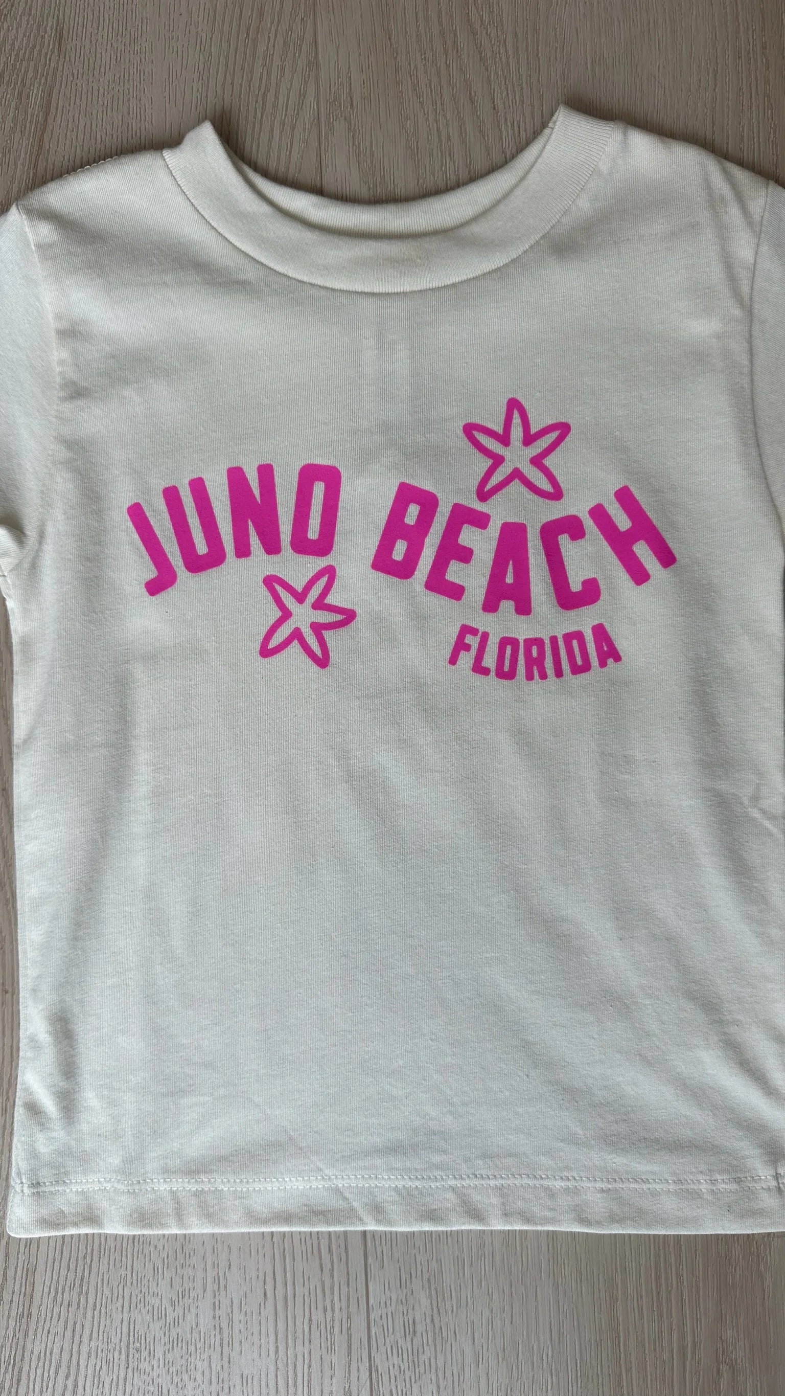 Benny & Ray | Juno Beach Babe Tee | Close | Vagabond | Apparel | Boutique
