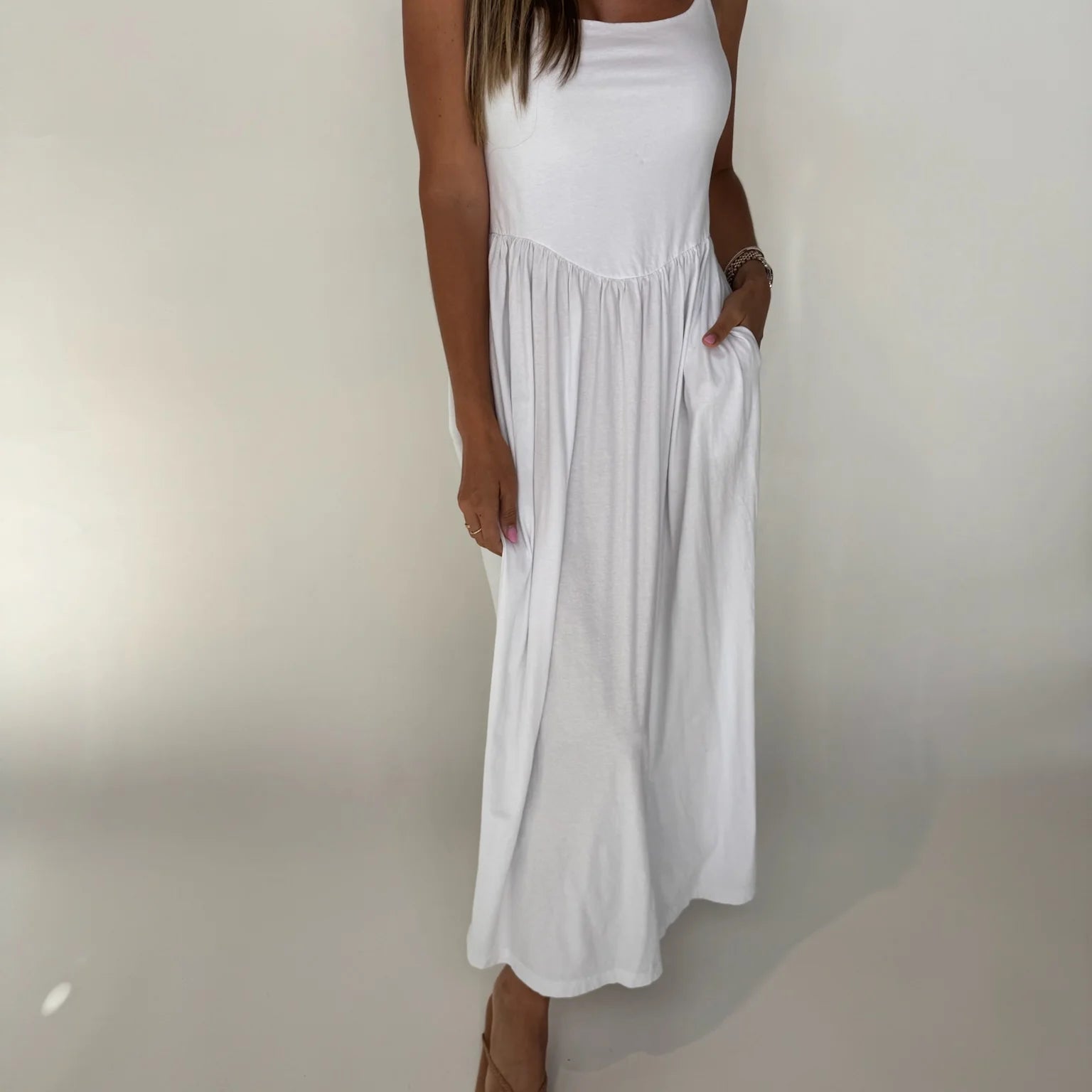 bobi ruched dress Backless Sleeveless Slinky Deep V-Neck, Bobbi Maxi Dress in Lavender, Size L, For Vacation