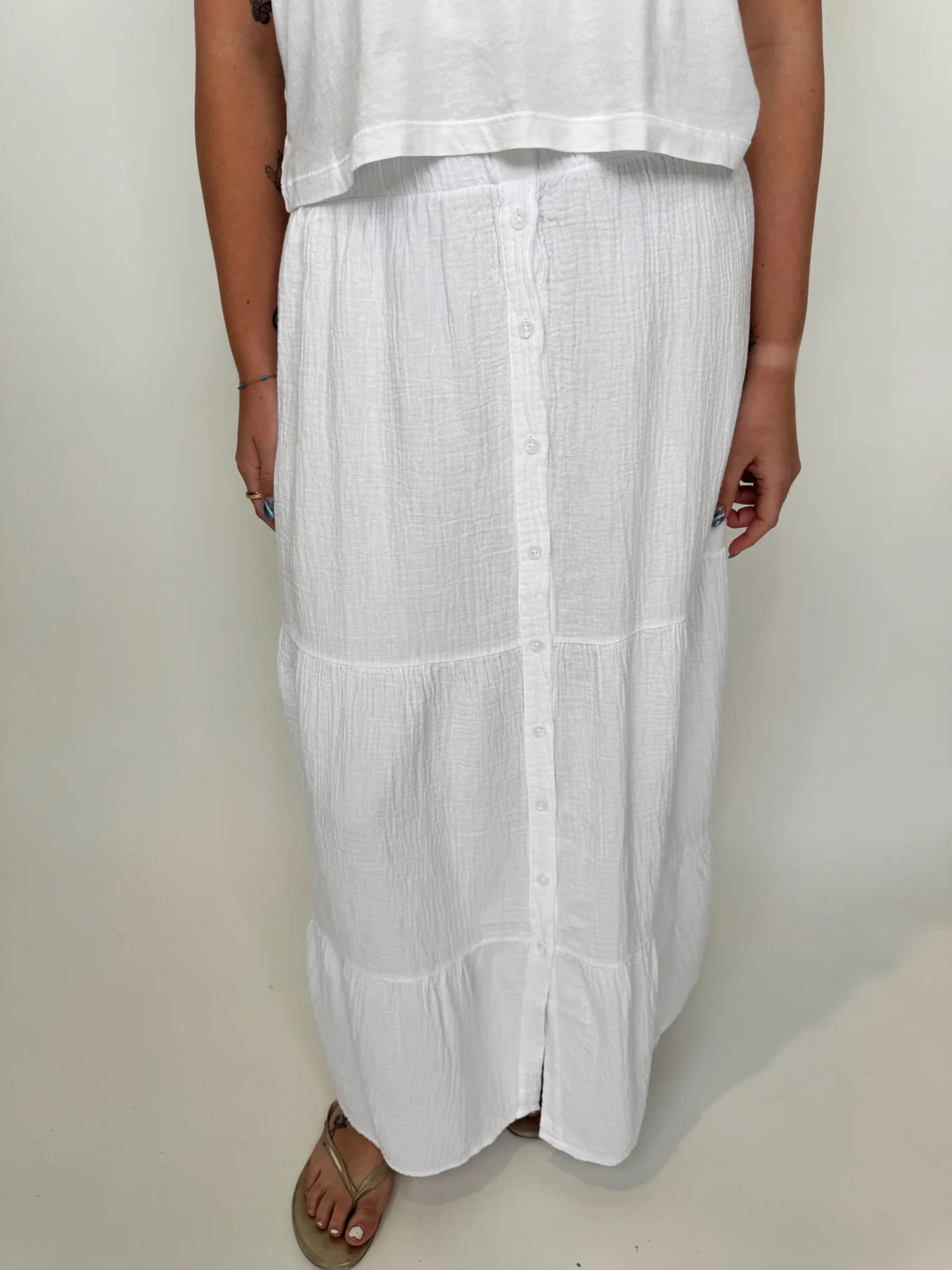 Bobi | Tiered | Maxi | Skirt  | White | Front | Vagabond | Apparel | Boutique