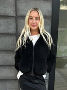 Bobi | Zip Up Raglan Jacket W/ Pockets | Black| Vagabod | Apparel | Boutique