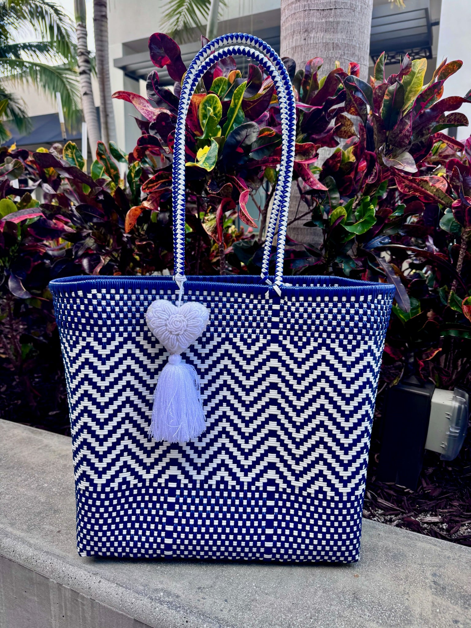 Chisme Lifestyle |  Canasta Weekender Tote XL | Vagabond | Apparel | Boutique