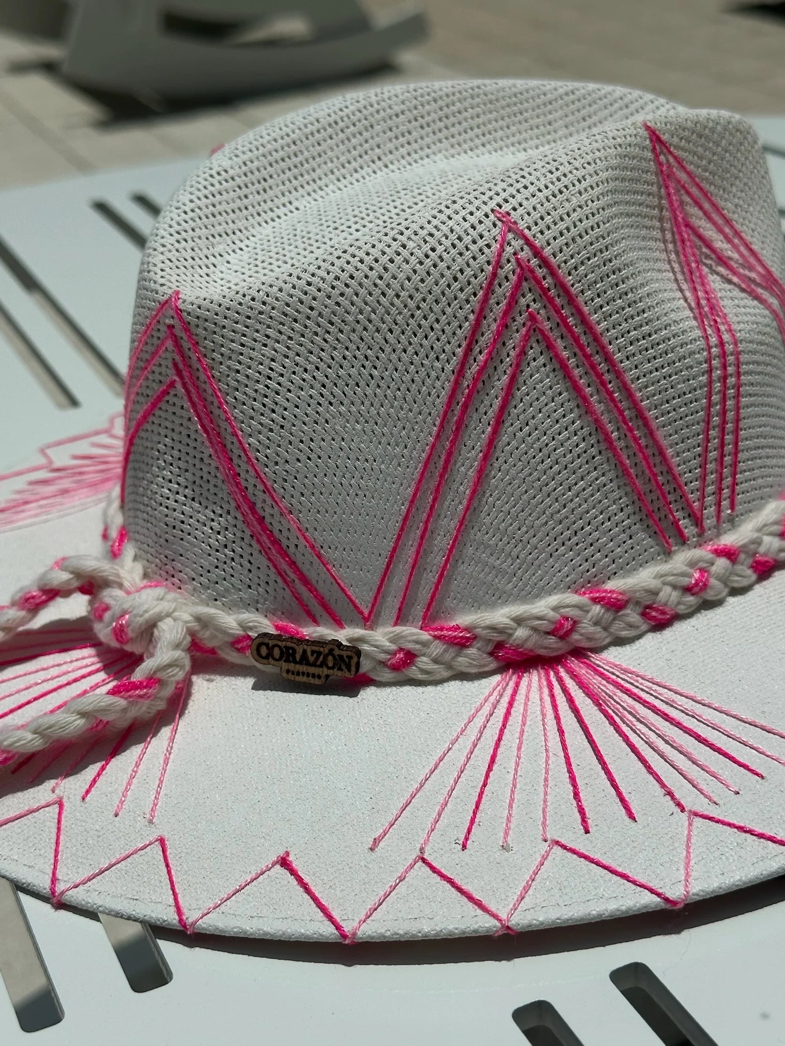 Corazon Playero | Kid Isabella Hat | Hot Pink | Vagabond | Apparel | Boutique