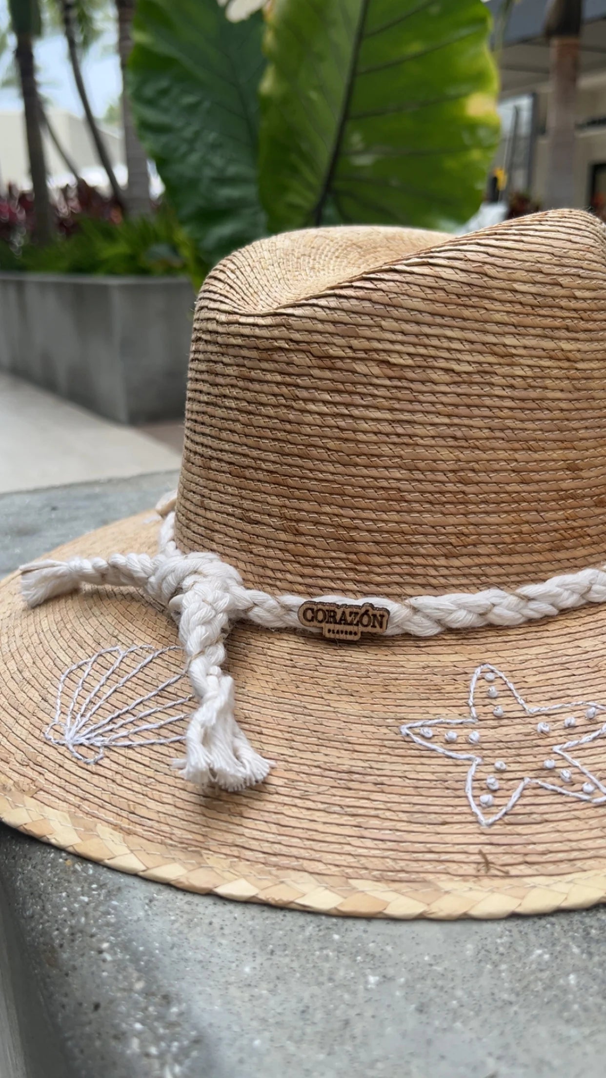Corazon Playero | Salty Vibes | Hat | Vagabond | Apparel | Boutique