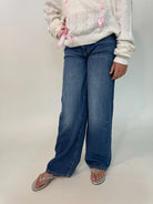 DL1961 | Girl Nini Wide Leg Low Rise Jean | Model | Vagabond | Apparel | Boutique