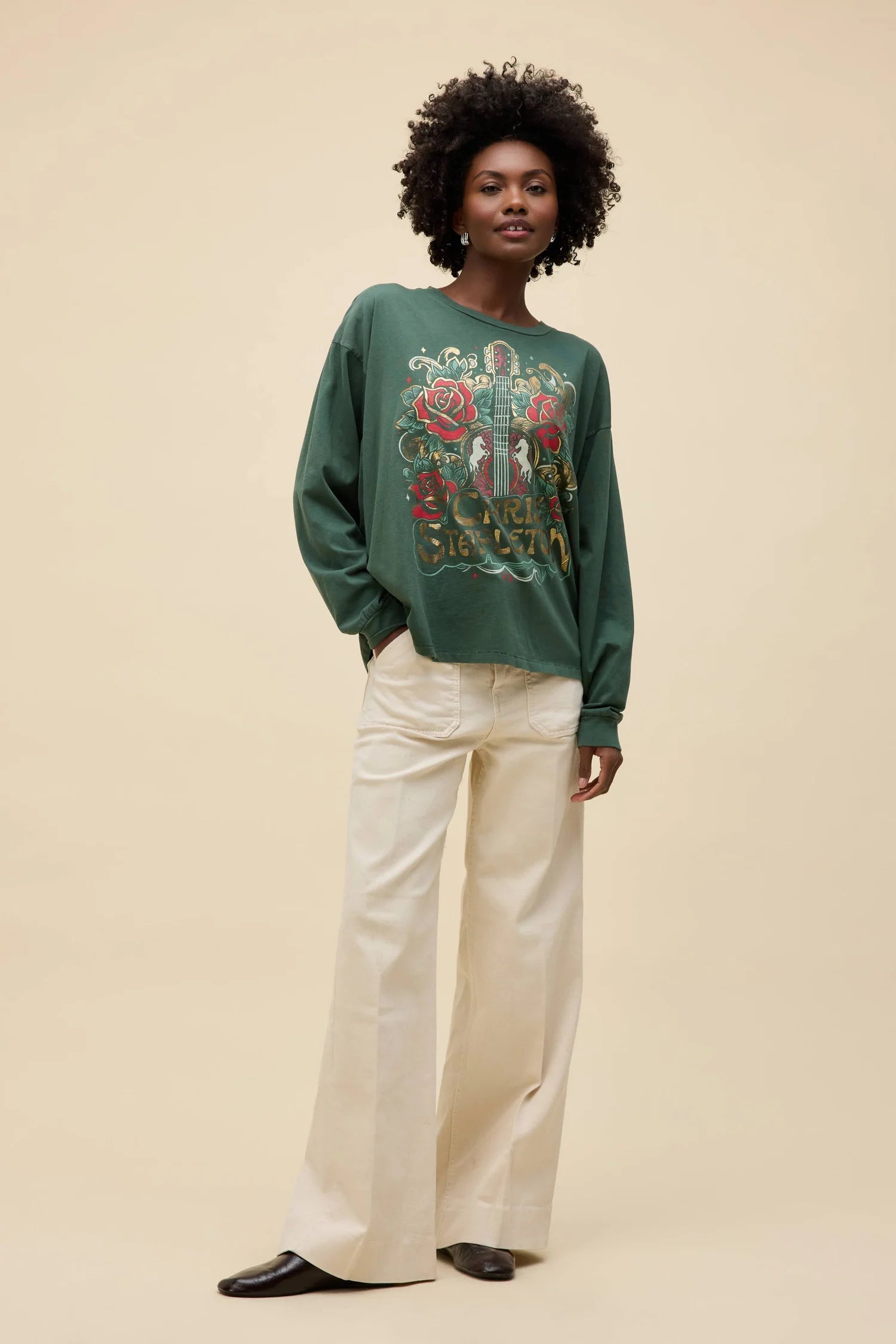 Daydreamer | Chris Stapleton Guitar & Roses Long Sleeve | Model | Vagabond | Apparel | Boutique