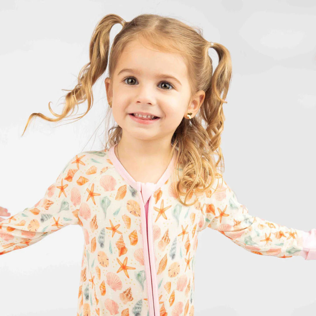 Emerson & Friends |  Sandy Seashells Bamboo Convertible PJ | Model | Vagabond | Apparel | Boutique