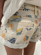 Free People | Cali Cuffed Printed Short | Model | Vagabond | Apparel | Boutique