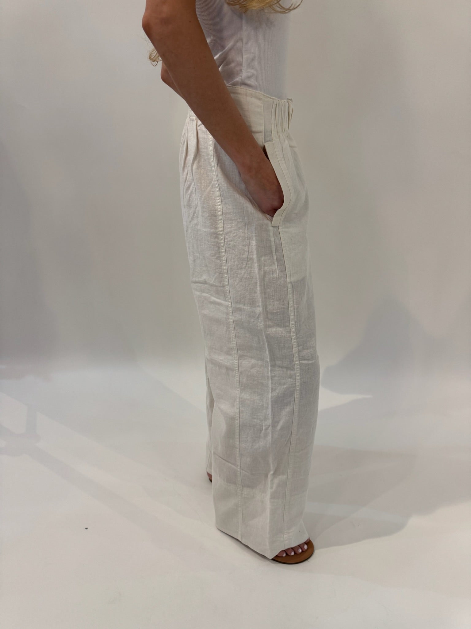 Free People | Days End Linen Pull On Pants | Clean Ivory | Side | Vagabond | Apparel | Boutique