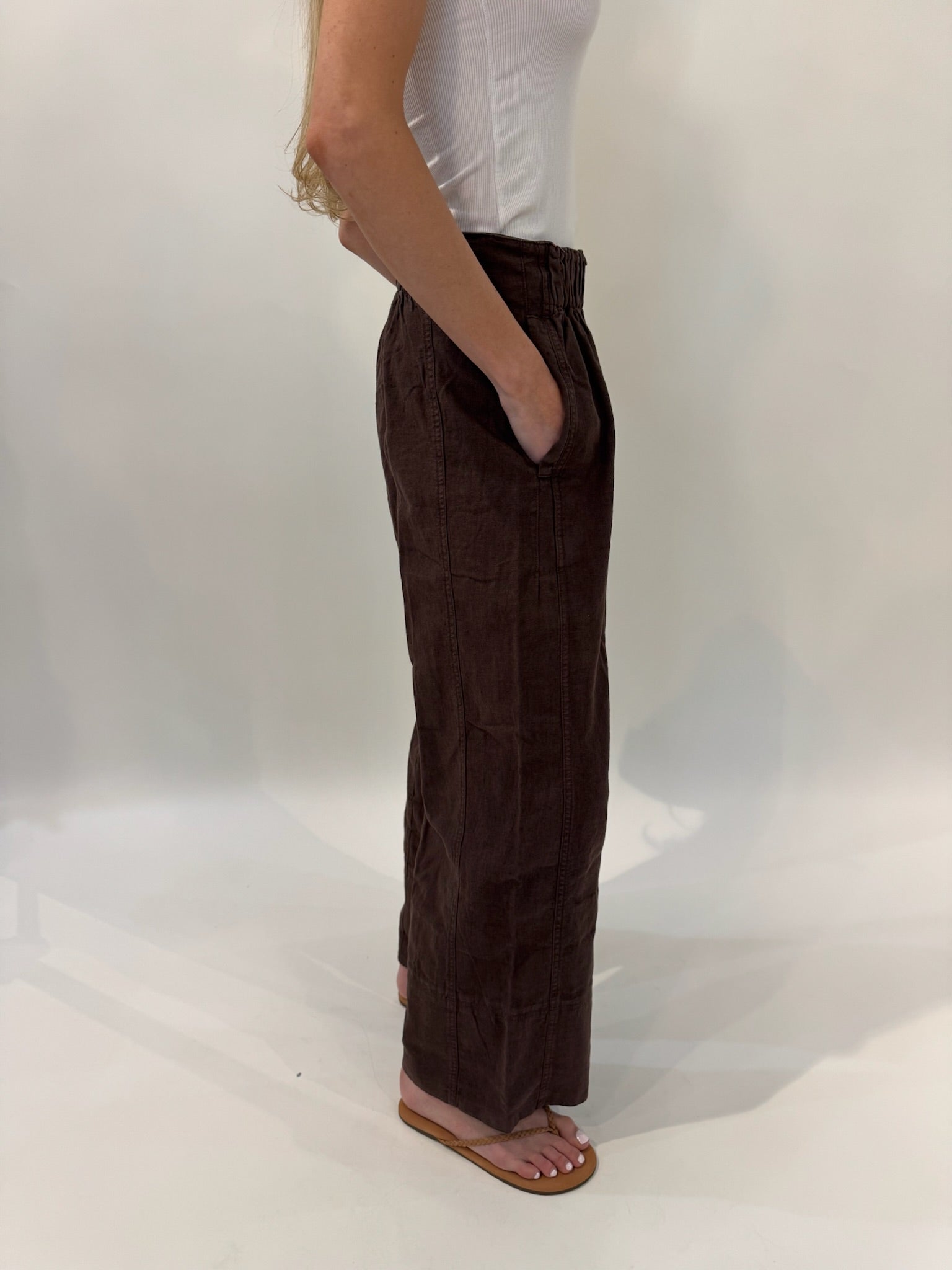 Free People | Days End Linen Pull On Pants | Side | Vagabond | Apparel | Boutiques